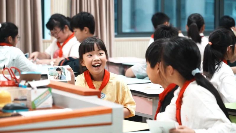 AI赋能职业启蒙:日本无码av创新思政课走进小学课堂